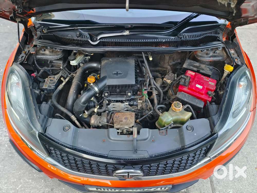 Tata Nexon 1.2 Revotron Xza Plus Dualtone, 2018, Petrol