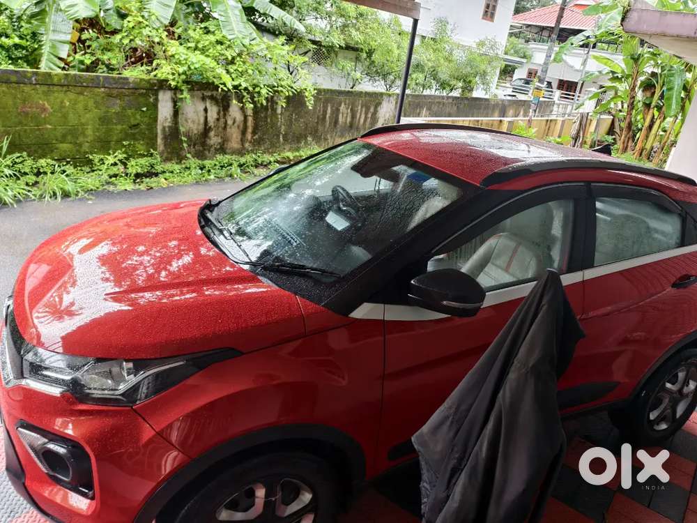 Tata Nexon Diesel 2020 December With Sunroof