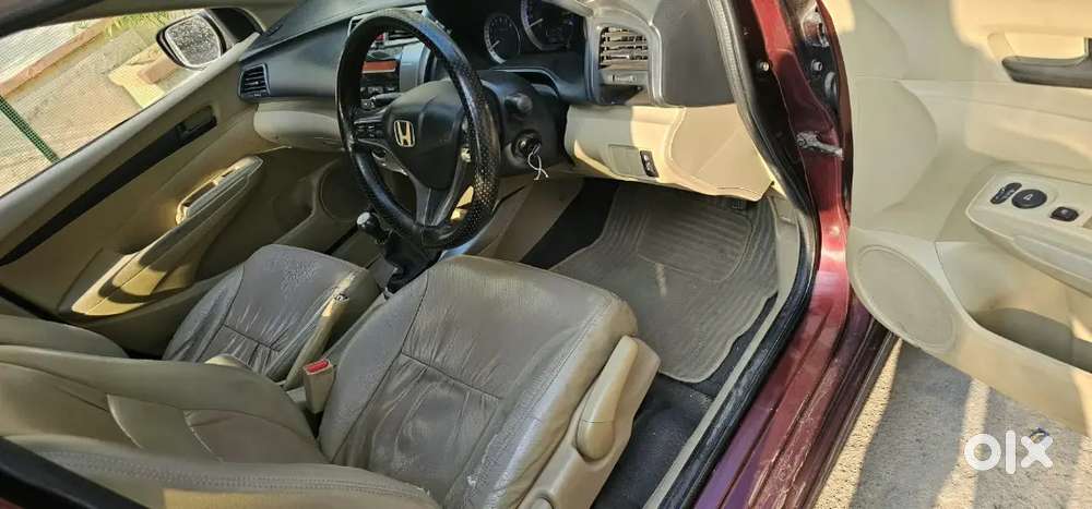 Honda City Petrol Manual 2012 Showroom Track