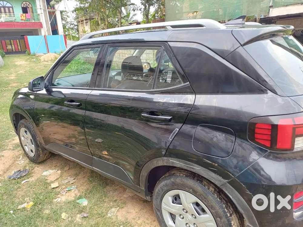 Hyundai Venue S Petrol 2022