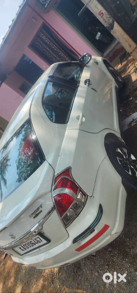 Maruti Suzuki Siwft Desire  Ldi 2010
