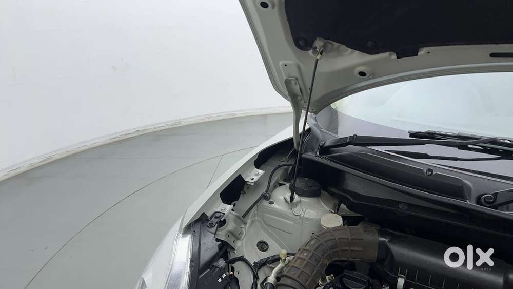 Maruti Suzuki Dzire 1.2 Zxi Amt, 2017, Petrol