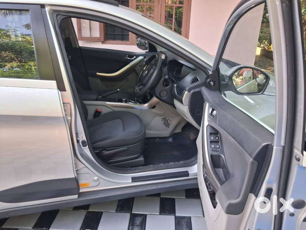 Most Spacious Tata Nexon Amt 2018