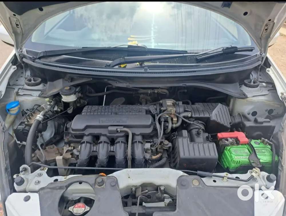 Honda Brio V Automatic 2014