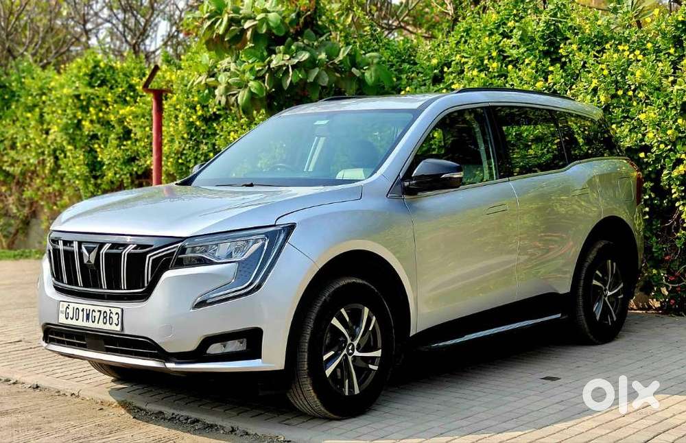 Mahindra Xuv700 2.0 Ax 5 Petrol Mt 7 Str, 2022, Petrol