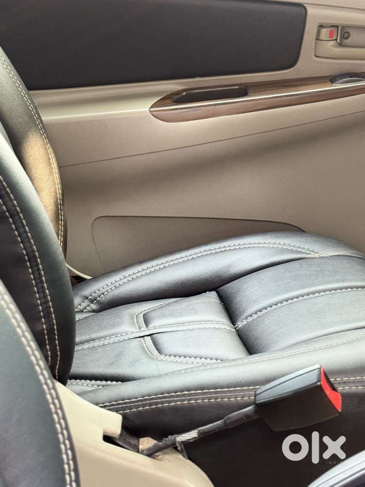 Toyota Innova 2004-2011 2.5 G1 Diesel 8-seater, 2009, Diesel