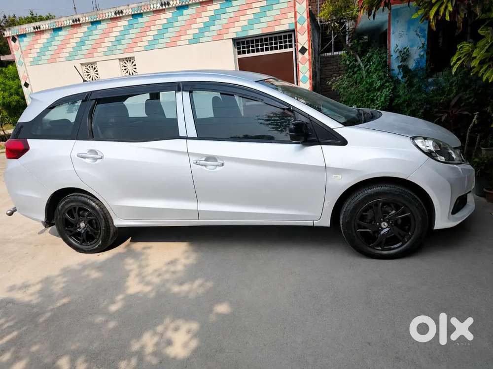 Urgent Sell Vip Number  7 Seater Honda Mobilio Best Condition