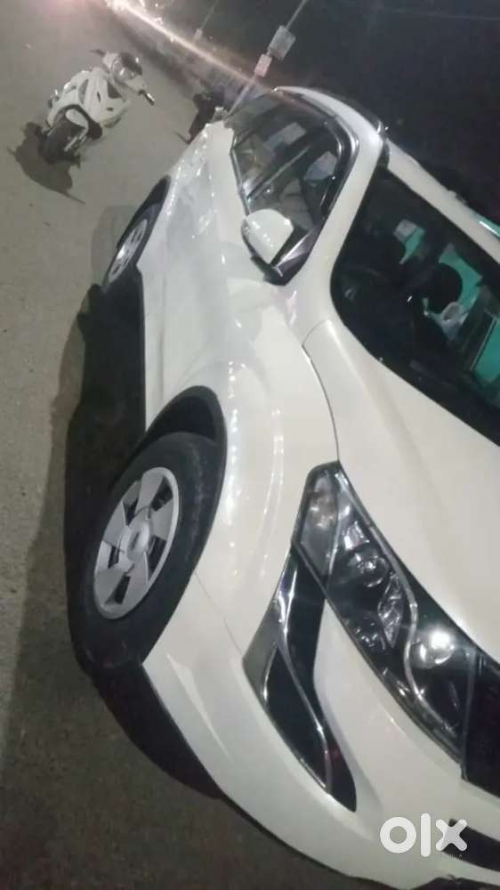 Mahindra Xuv500 2018 Diesel 45000 Km Driven