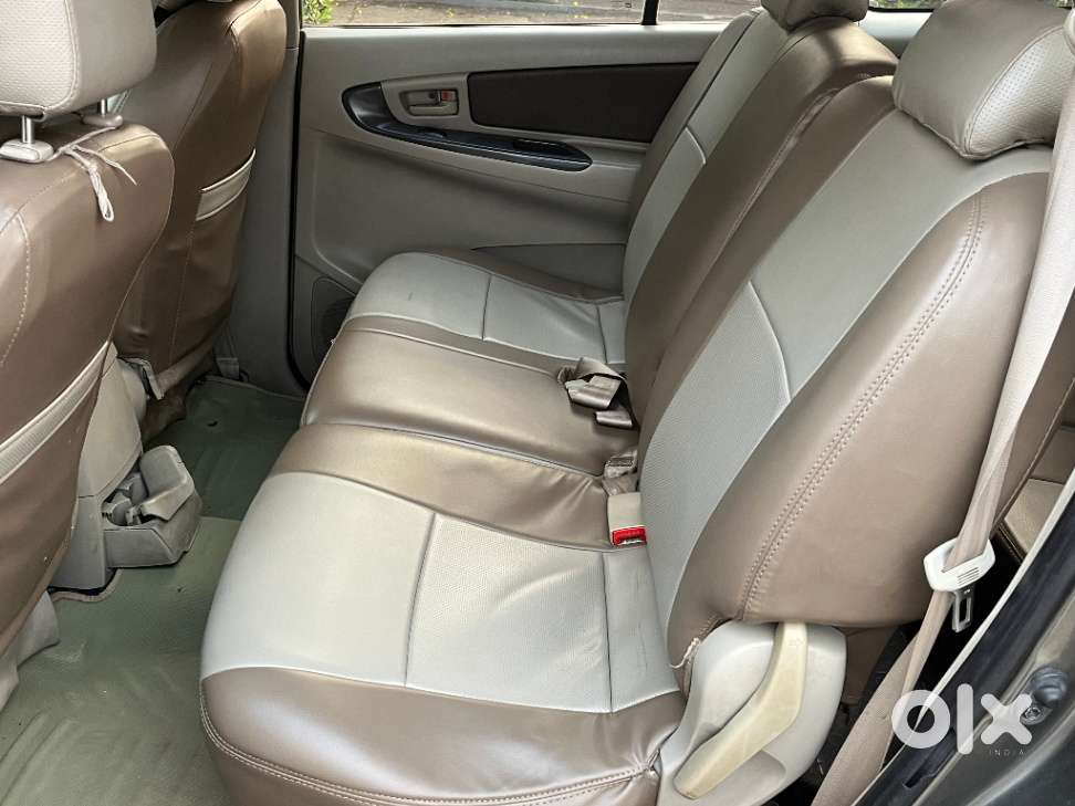 Toyota Innova 2.5 Gx (diesel) 7 Seater, 2012, Diesel