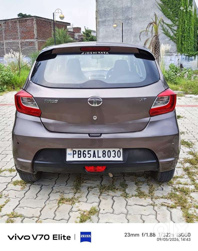 Tata Tiago 1.2 Revotron Xt (o), 2017, Petrol