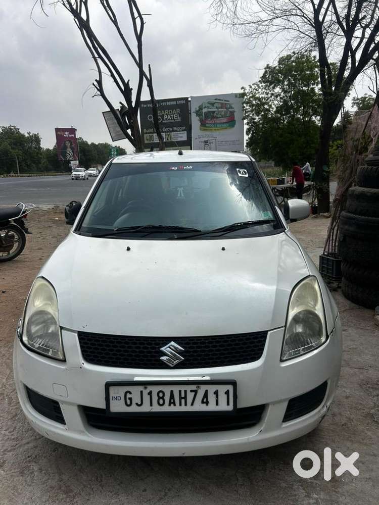 Maruti Suzuki Swift 2010 Cng & Hybrids 125000 Km Driven