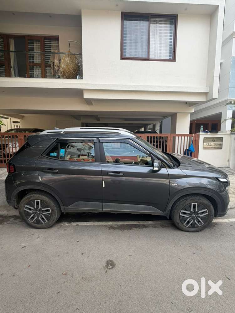 Hyundai Venue S(o) 2023 Dct Automatic Petrol