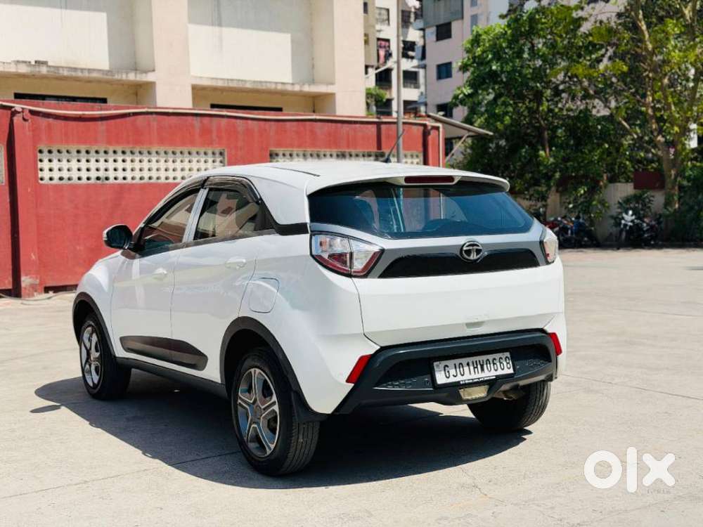 Tata Nexon 1.5 Revotorq Xm (s), 2018, Diesel