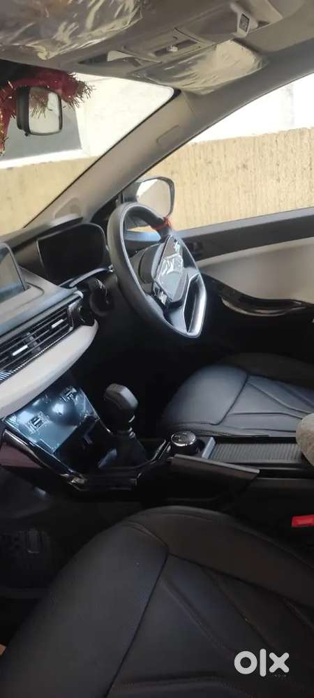 Tata Curvv 2025 Petrol Well Maintained