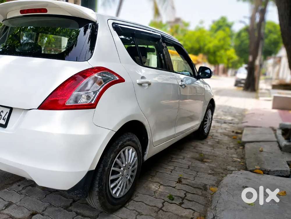 Swift 1.2 Vxi 2015 Petrol Manual