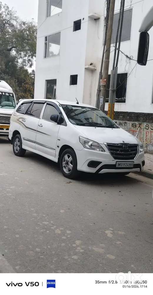 Toyota Innova 2008 Diesel Well Maintained