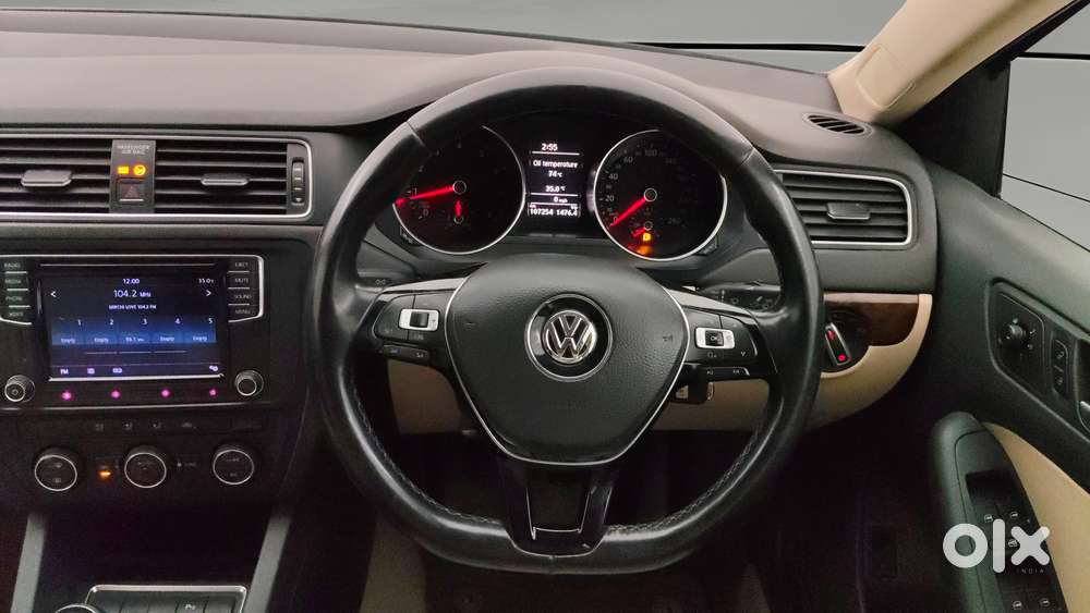 Volkswagen Jetta [ ] 1.4 Trendline Tsi, 2015, Petrol