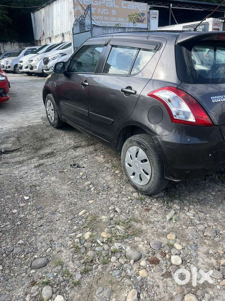 Maruti Suzuki Swift Vxi Optional, 2016, Petrol