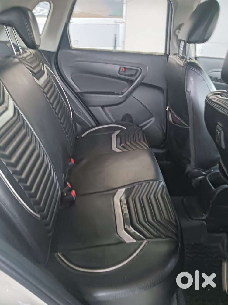 Maruti Suzuki Brezza Vxi At, 2022, Petrol