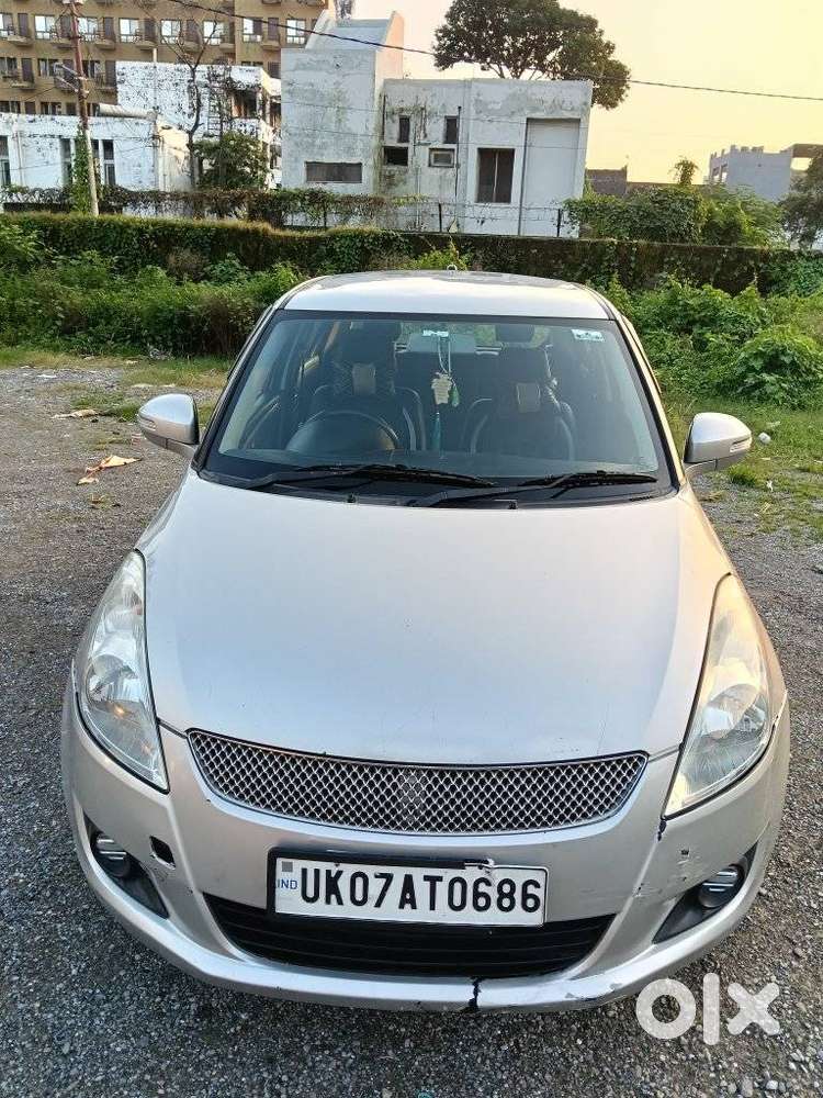 Maruti Suzuki Swift Vxi + Manual, 2012, Petrol