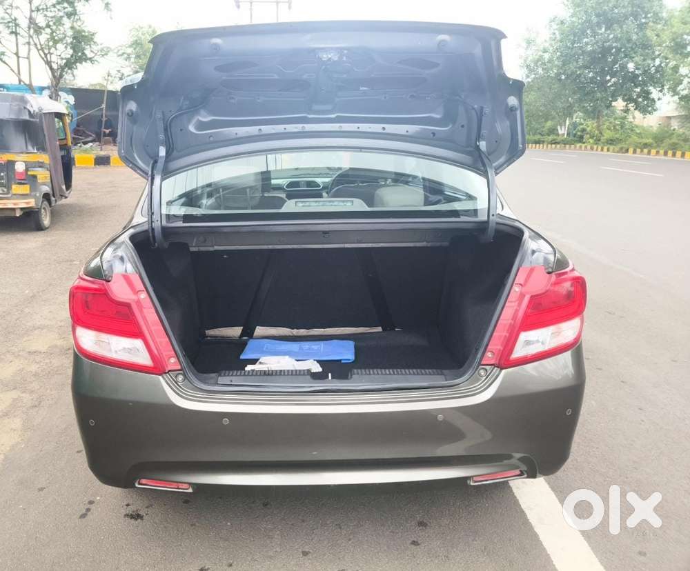 Maruti Suzuki Dzire 1.2 Vxi, 2021, Petrol