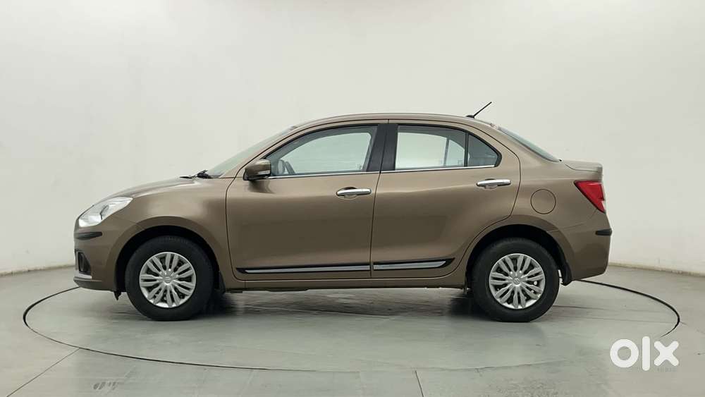 Maruti Suzuki Dzire Vxi Ags, 2022, Petrol