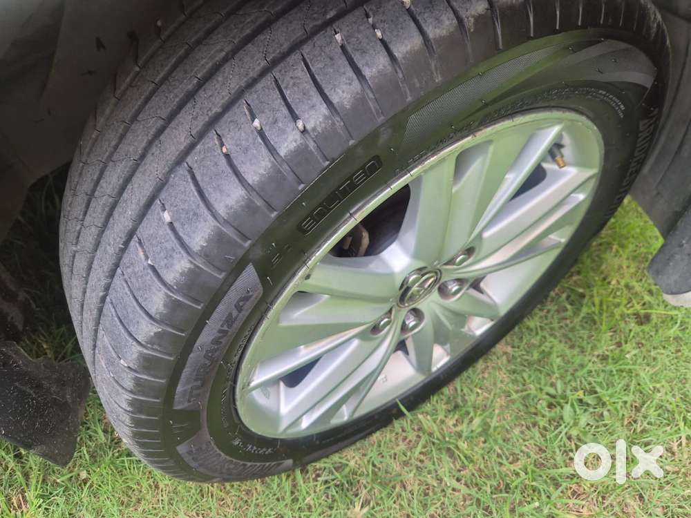 Toyota Innova Crysta 2.8z Automatic, 2018, Diesel