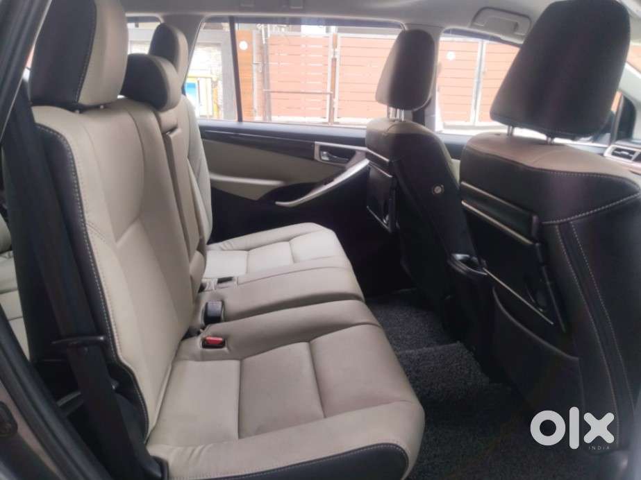 Toyota Innova Crysta 2.4 V, 2016, Diesel