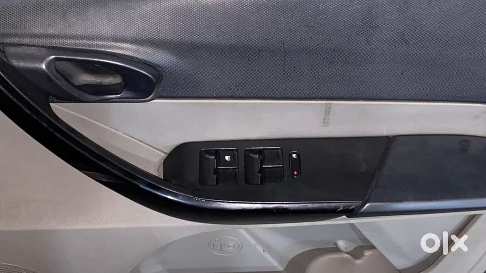 Tata Tiago 1.05 Revotorq Xt, 2018, Petrol