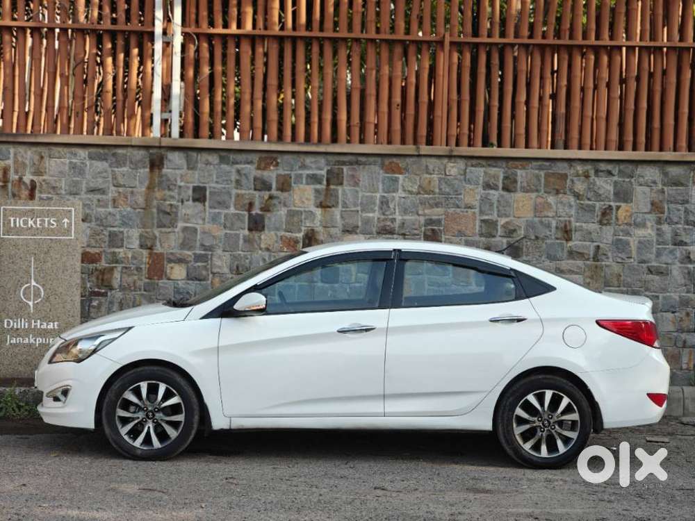 Hyundai Fluidic Verna 1.6 Vtvt Sx, 2015, Petrol