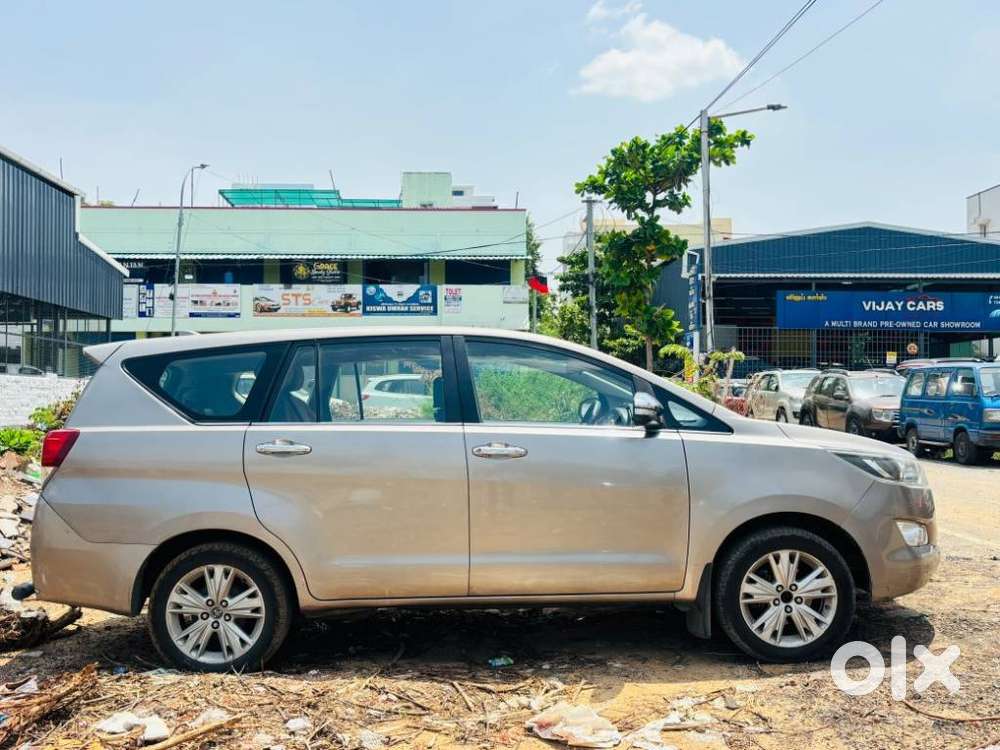 Toyota Innova Crysta 2.8 Z, 2016, Diesel