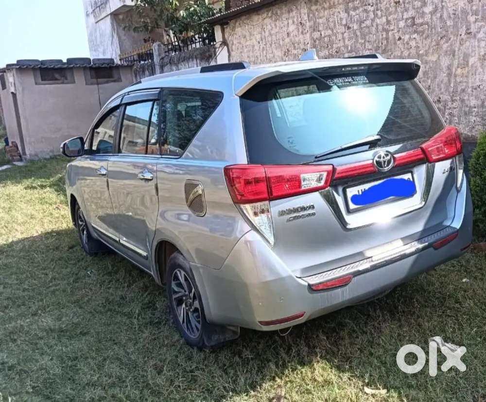 Toyota Innova Crysta 2022 Diesel 88565 Km Driven