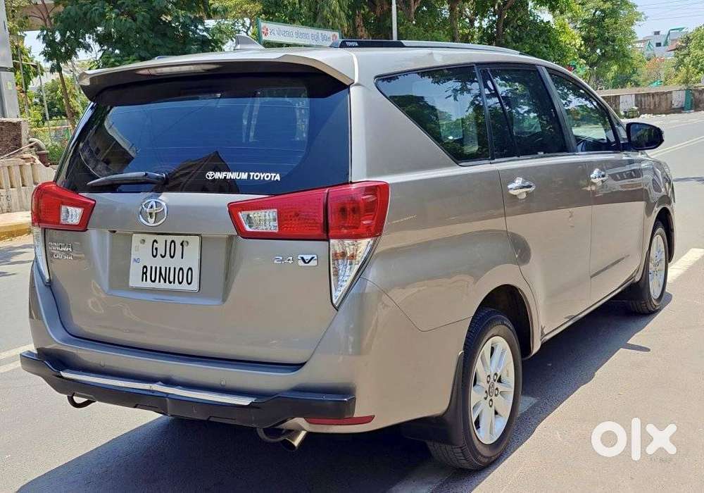 Toyota Innova Crysta 2.4 V, 2017, Diesel