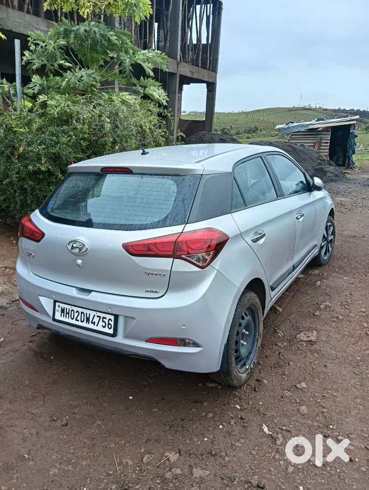 Hyundai Elite I20 2015 Petrol Well Maintained
Good Mileage 
All Good.