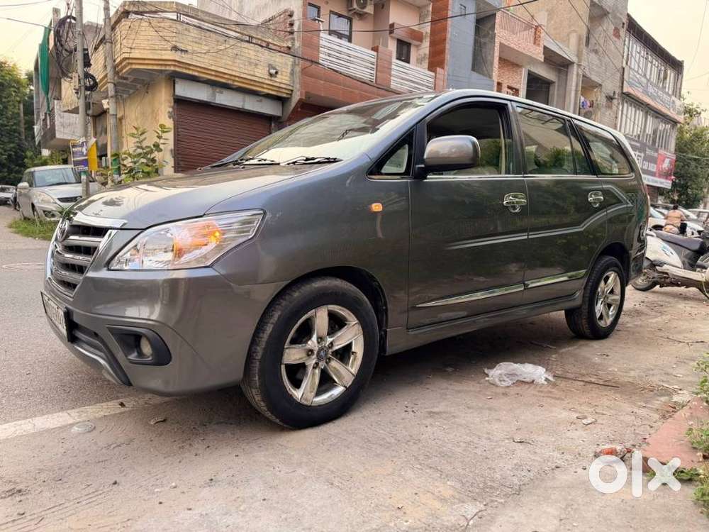 Toyota Innova 2.5 Gx 7 Seater Bs Iv, 2014, Diesel