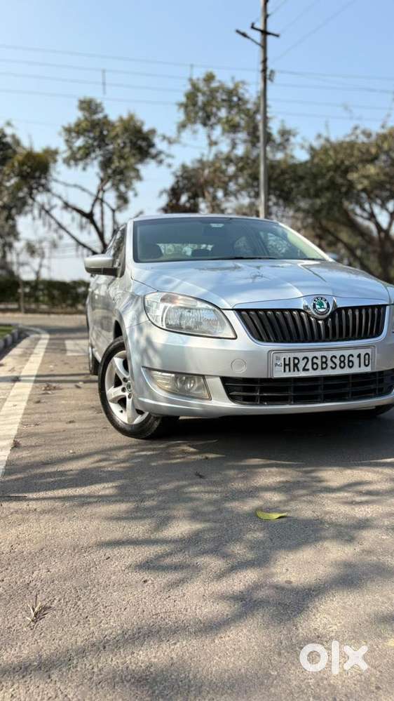 Skoda Rapid 1.6 Mpi Ambition, 2012, Petrol