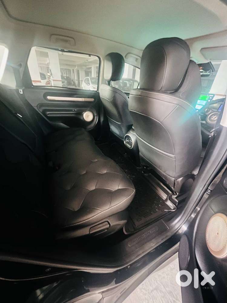 Mg Windsor Ev Essence