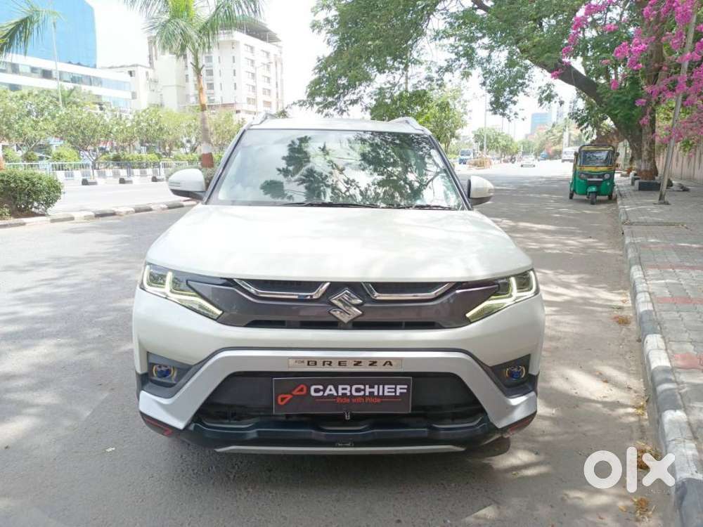 Maruti Suzuki Brezza 1.5 Zxi Smart Hybrid, 2023, Petrol