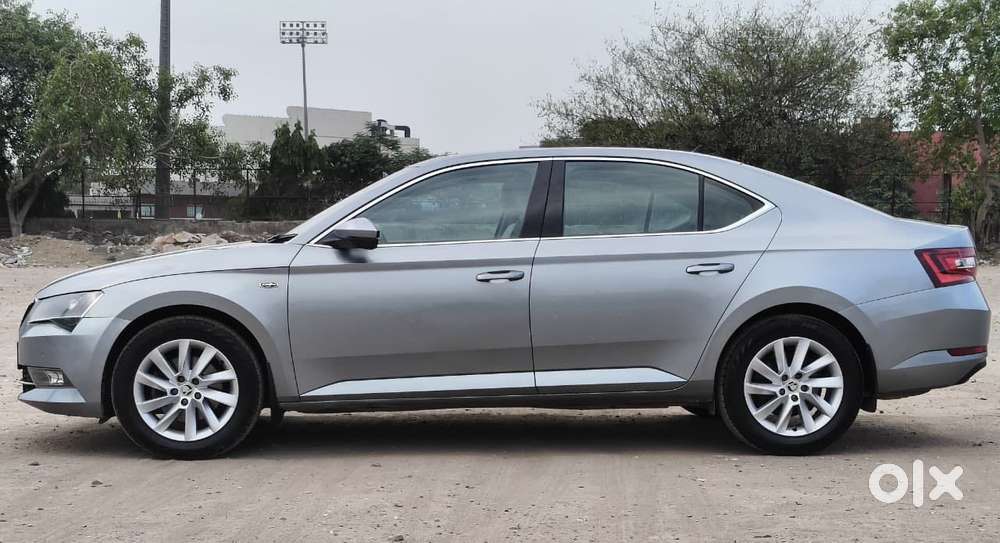 Skoda Superb Lk 1.8 Tsi At, 2016, Petrol