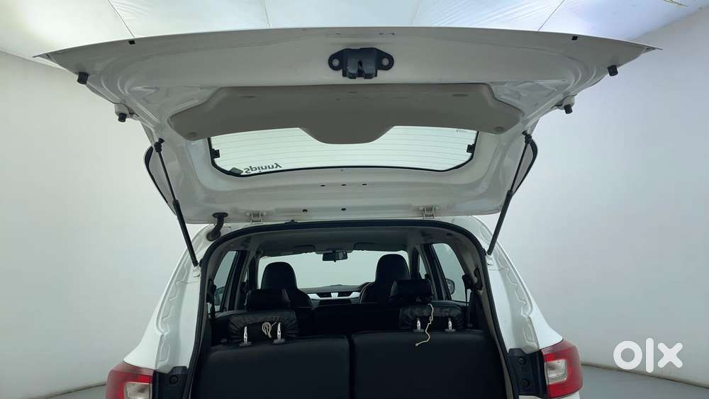 Renault Triber Rxz, 2022, Petrol