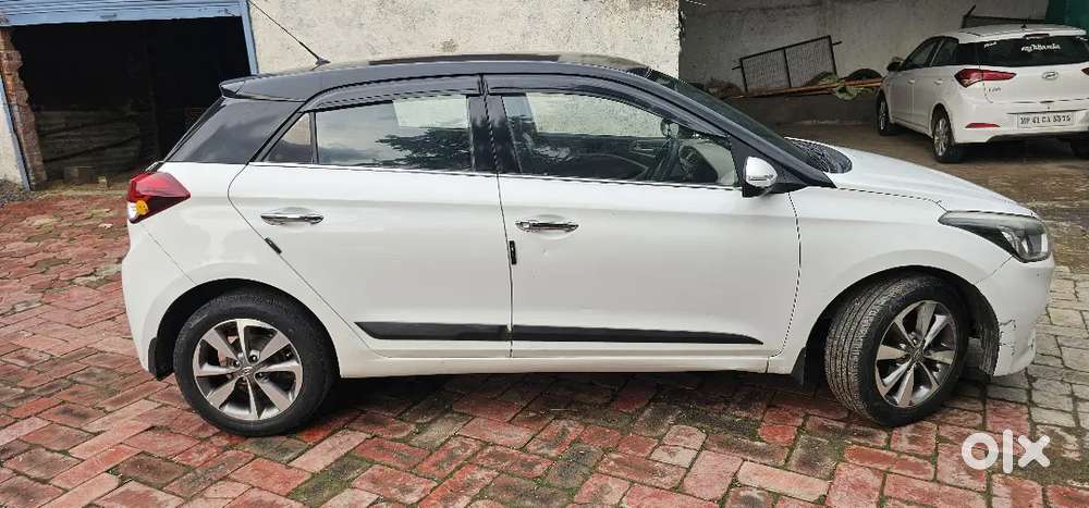 Hyundai Elite I20 Sport  2015 Diesel  1st Owner 980000 Km Driven