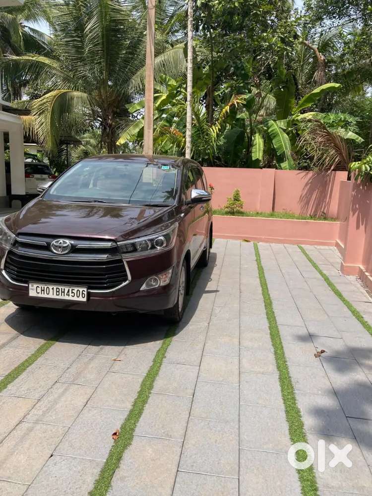 Innova Crysta
