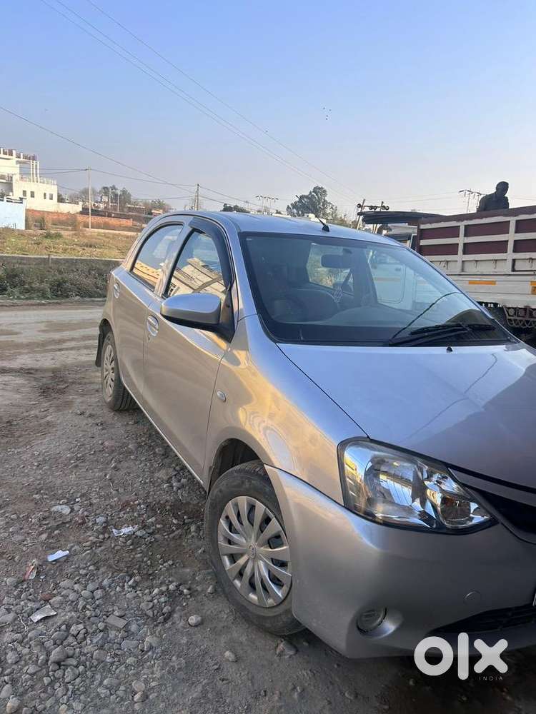 Toyota Etios Liva 2015 Petrol 80000 Km Driven