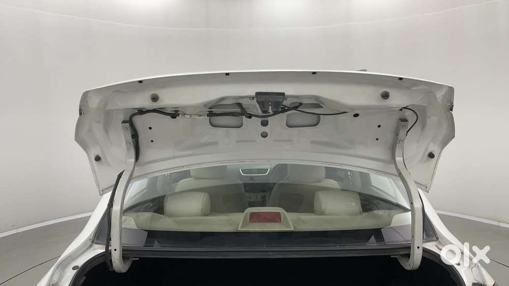 Maruti Suzuki Swift Dzire 1.3 Vxi, 2014, Petrol