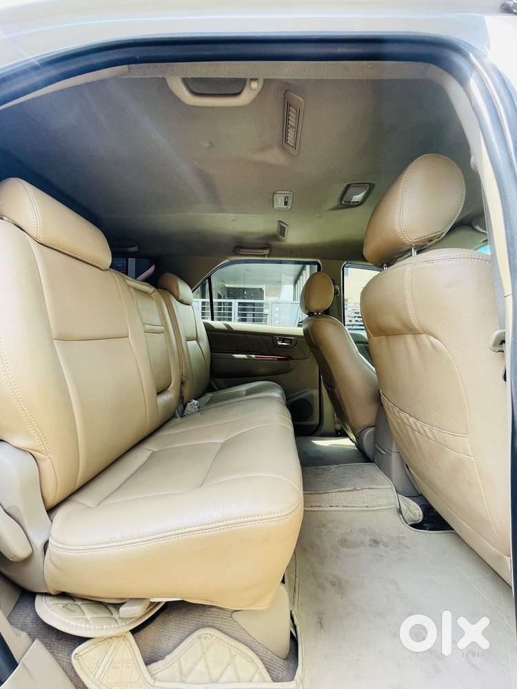 Toyota Fortuner 3.0 4x4 Manual, 2011, Diesel