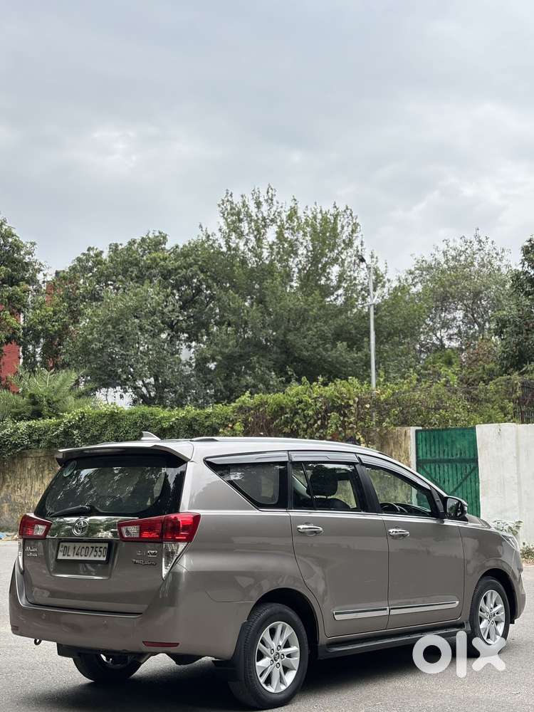 Toyota Innova Crysta 2.4 V 8 Str, 2018, Diesel