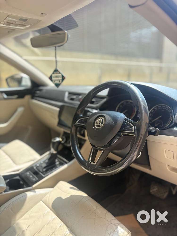 Skoda Superb Style 1.8 Tsi Mt, 2016, Petrol