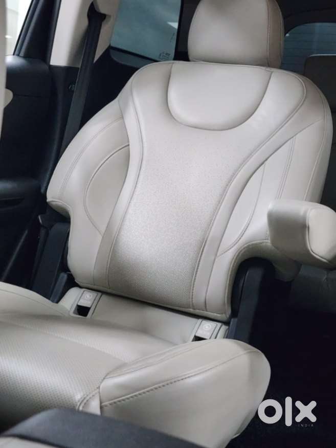 Mahindra Xuv700 Ax7l 6 Str At, 2024, Diesel