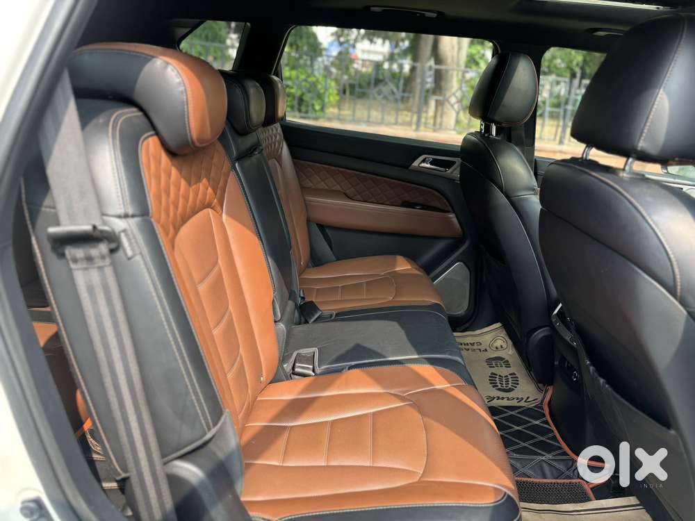 Mahindra Alturas G4 4x4 At, 2019, Diesel