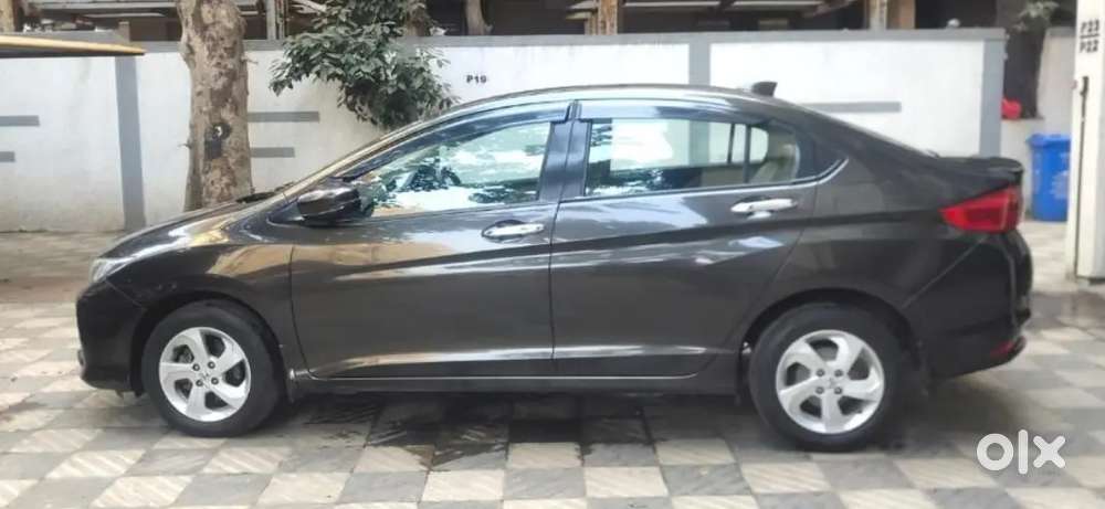 Honda City Full Automatic With Sunroof